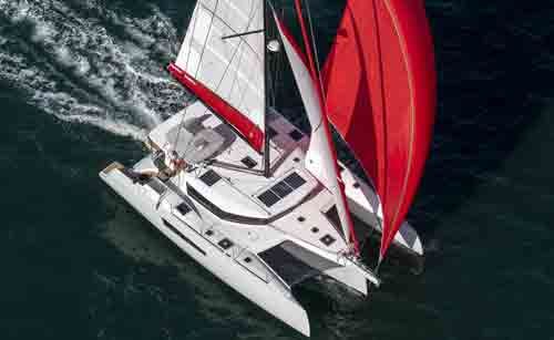 Trimarans